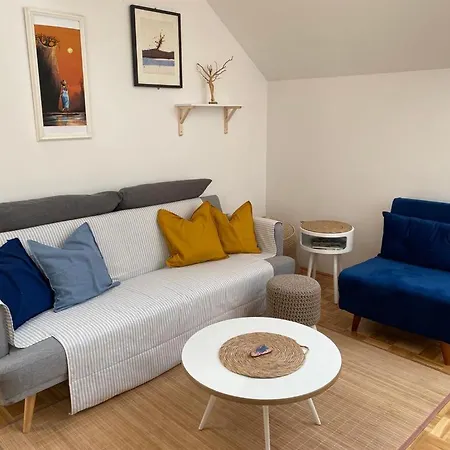 Cozy Apartment *
