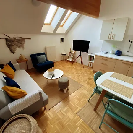 Cozy Apartment *